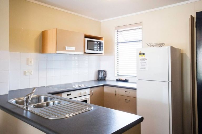 Photo of property in Capri Apartments, 5 The Mall, Mount Maunganui, 3116