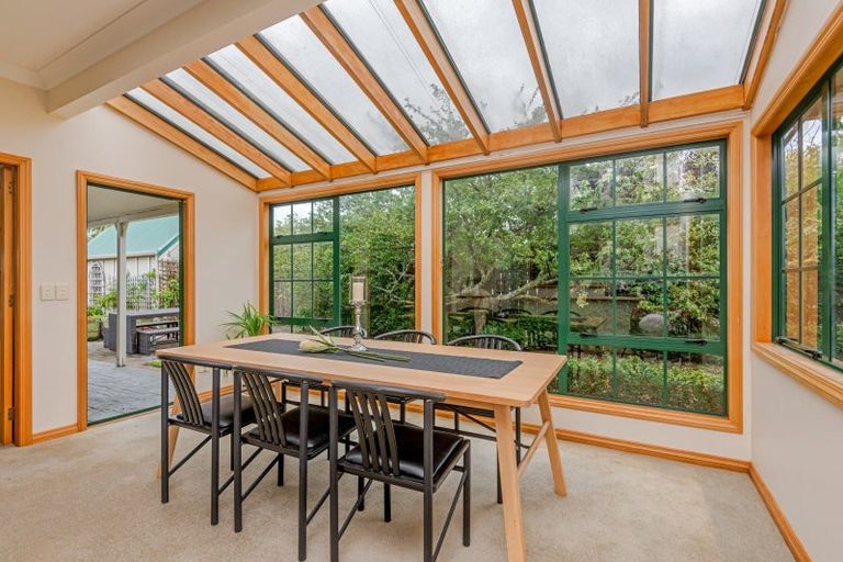 Photo of property in 6 Wanganui Road, Marton, 4710