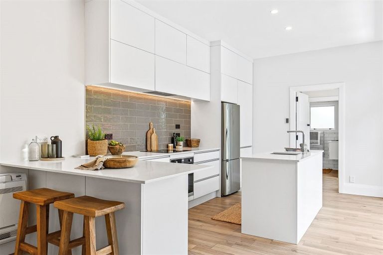 Photo of property in 126 Knowles Street, St Albans, Christchurch, 8052