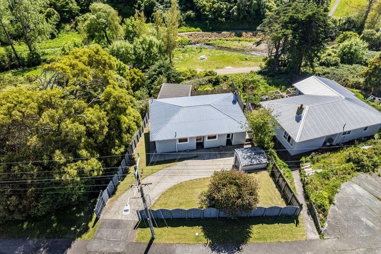 Photo of property in 77 Champion Street, Cannons Creek, Porirua, 5024