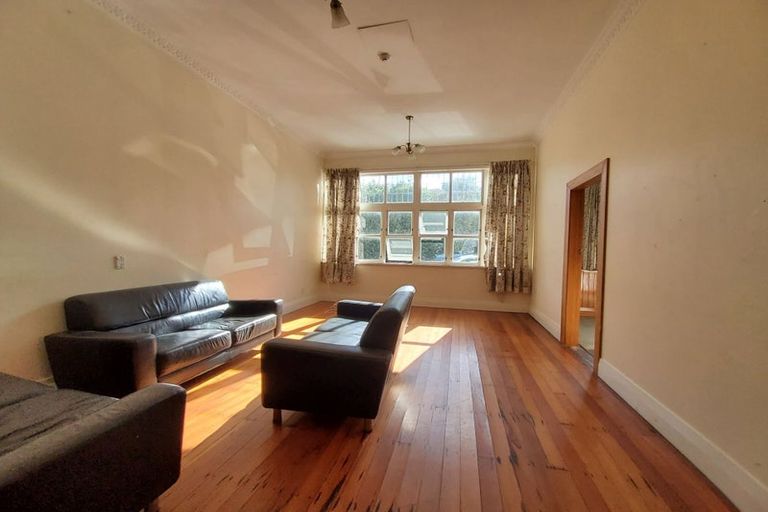 Photo of property in 48 Aurora Terrace, Kelburn, Wellington, 6012
