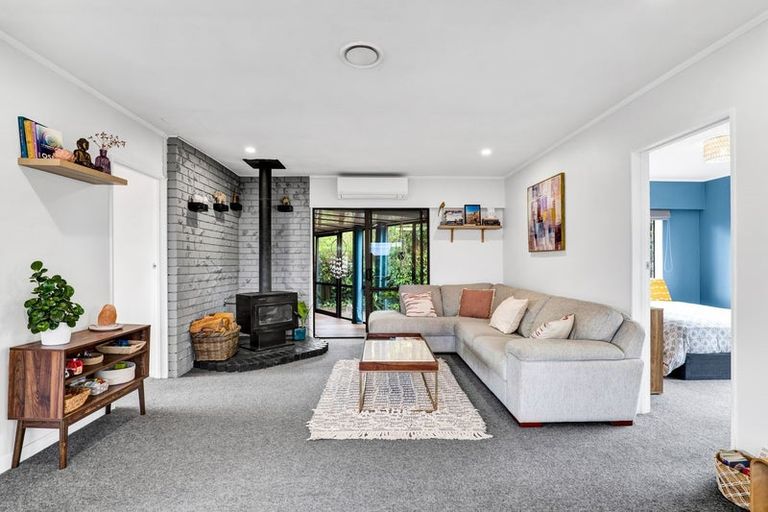 Photo of property in 3 Puriri Street, Inglewood, 4330