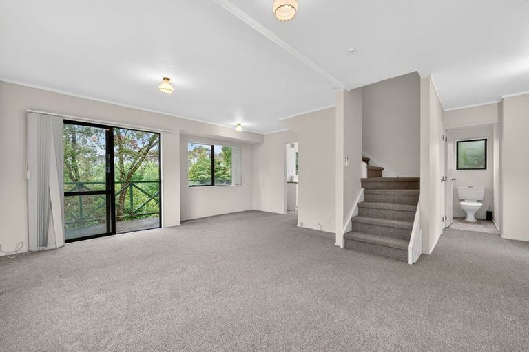 Photo of property in 23/24 Beswick Place, Birkdale, Auckland, 0626