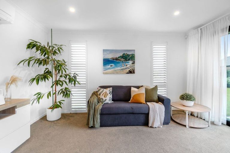 Photo of property in 16 Benjamin Place, Clevedon, Papakura, 2582