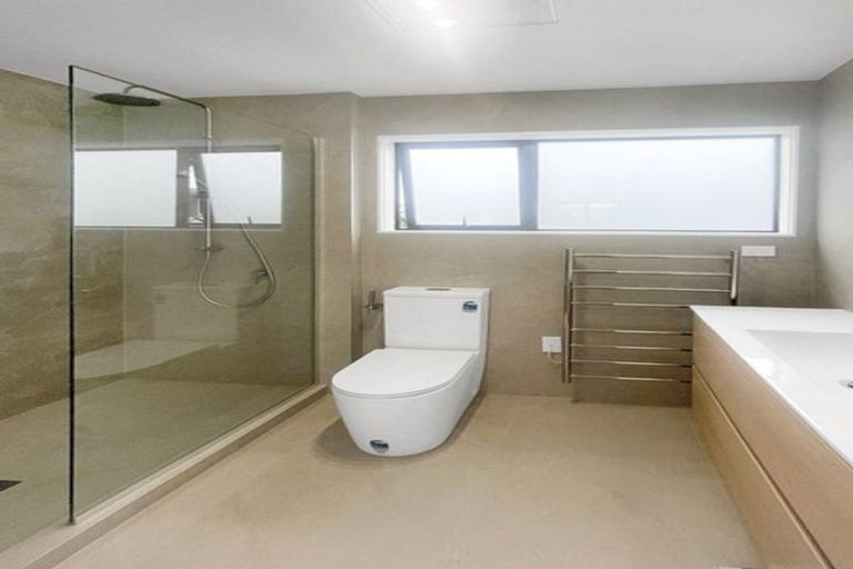 Photo of property in 66 Parkwood Avenue, Westgate, Auckland, 0614