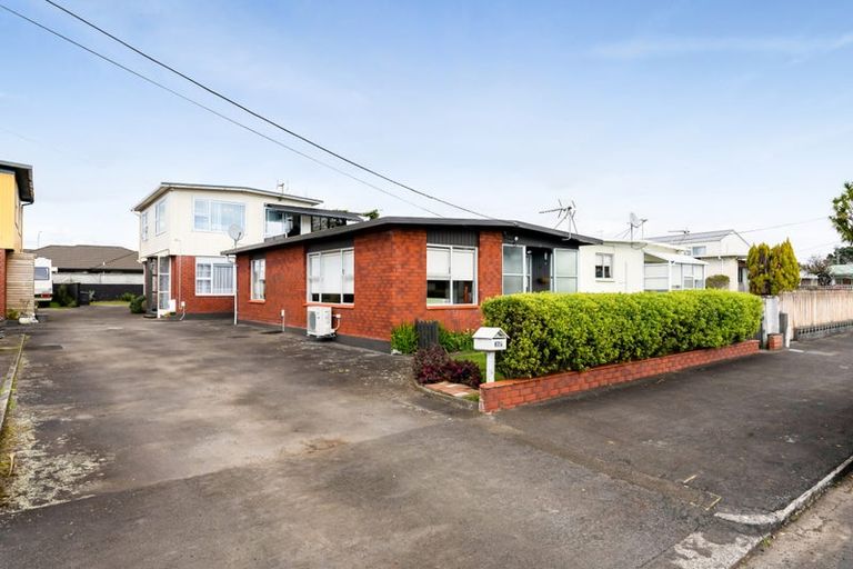 Photo of property in 67 Barrett Street, Westown, New Plymouth, 4310