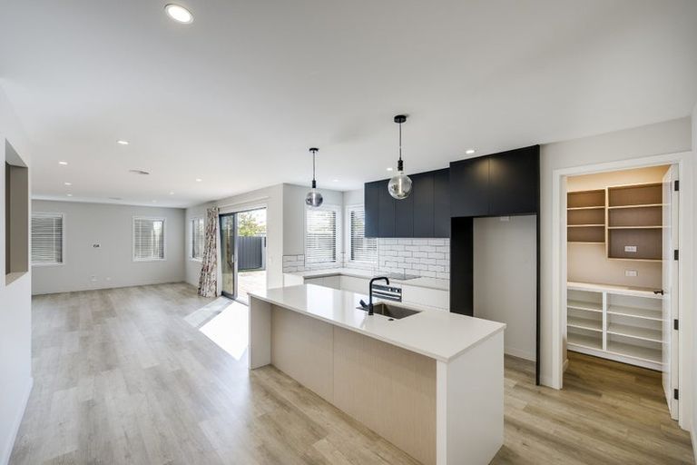 Photo of property in 24 Aspiring Drive, Poraiti, Napier, 4112