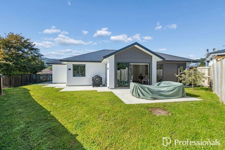 Photo of property in 16a Sharpe Crescent, Wainuiomata, Lower Hutt, 5014