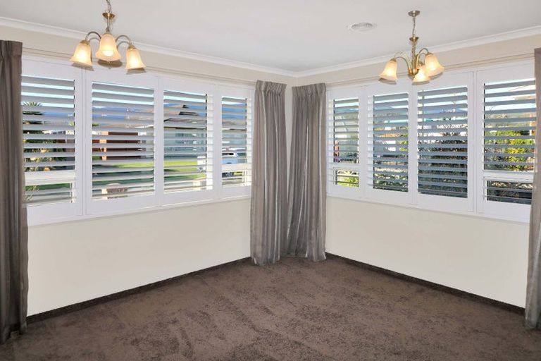 Photo of property in 33 Whitley Avenue, Ebdentown, Upper Hutt, 5018