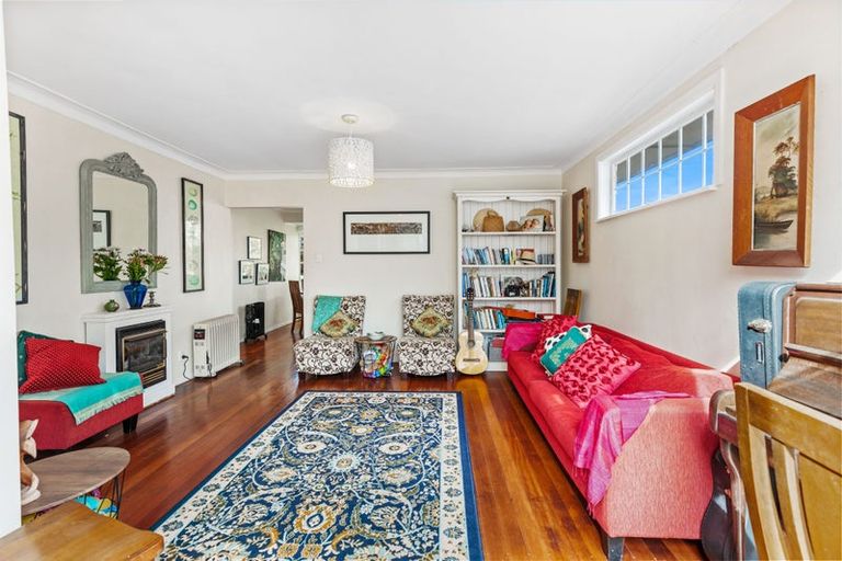 Photo of property in 1/45 Wolsley Avenue, Milford, Auckland, 0620