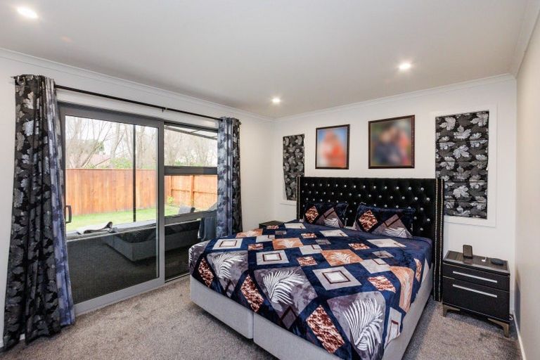 Photo of property in 12 Ivy Lane, Kelvin Grove, Palmerston North, 4414