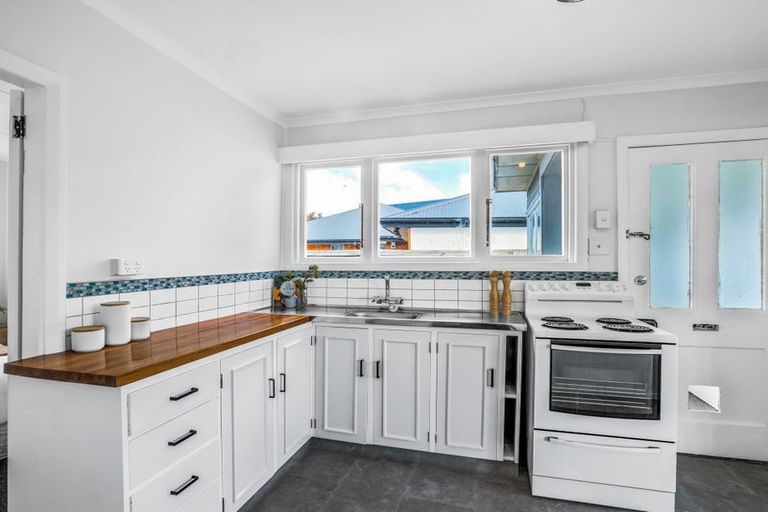 Photo of property in 12 Wellington Street, Phillipstown, Christchurch, 8011