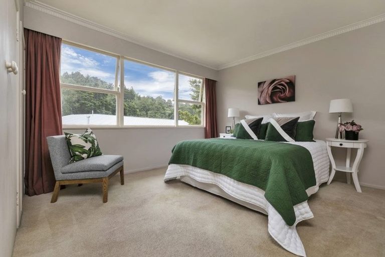 Photo of property in 96 Eskdale Road, Birkdale, Auckland, 0626
