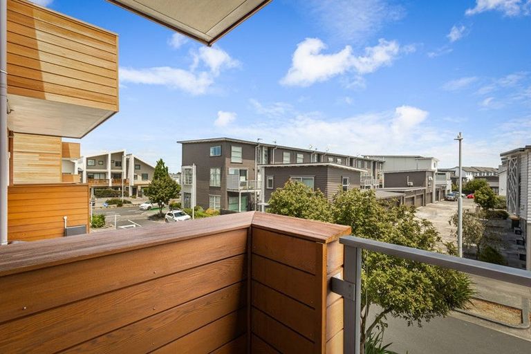 Photo of property in 2/160c Hobsonville Point Road, Hobsonville, Auckland, 0616