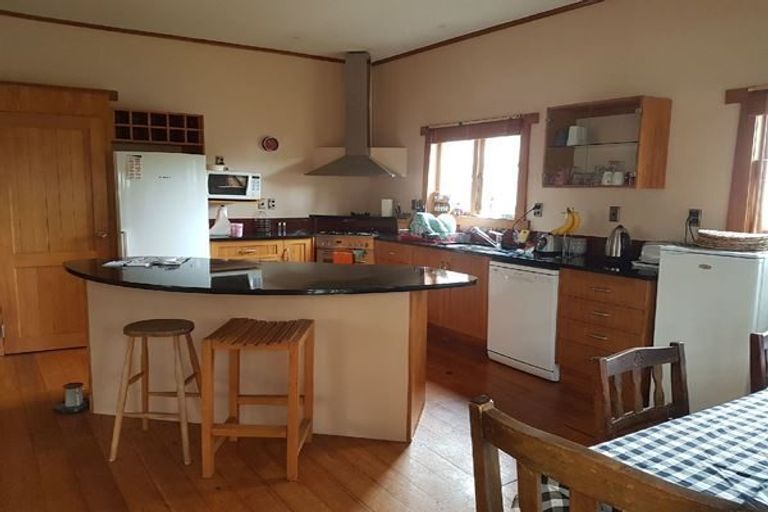 Photo of property in 25 Ranfurly Street, Hokowhitu, Palmerston North, 4410
