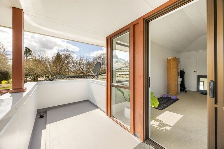 Photo of property in 2 Byron Street, Leamington, Cambridge, 3432