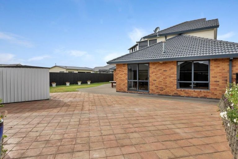 Photo of property in 7 Kihi Place, Ruakaka, 0116