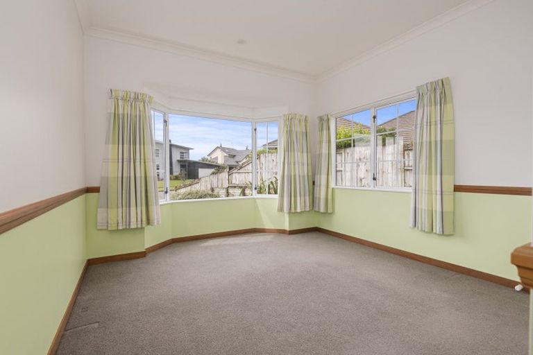 Photo of property in 71 Cashmere Drive, Fitzherbert, Palmerston North, 4410