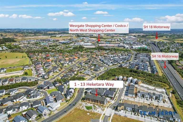 Photo of property in 7 Heketara Way, Massey, Auckland, 0614