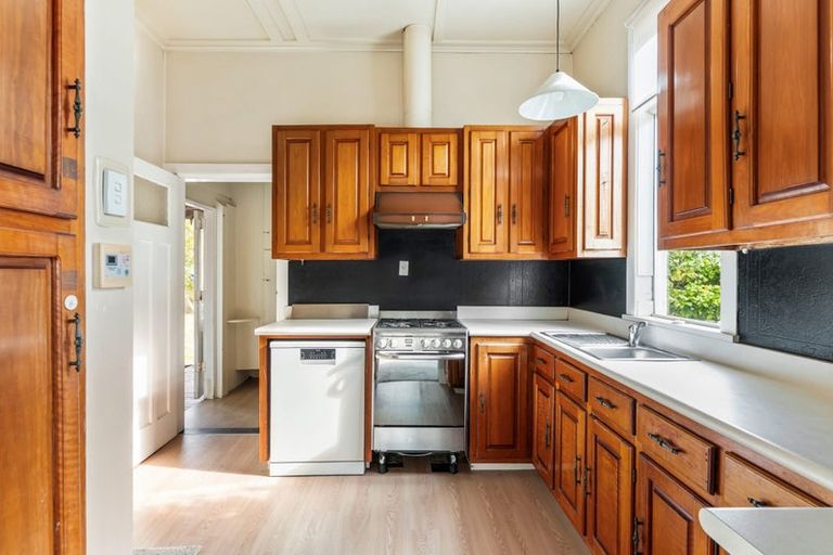 Photo of property in 10 Ewen Street, Takapuna, Auckland, 0622