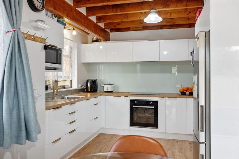 Photo of property in 9a James Cook Drive, Welcome Bay, Tauranga, 3112