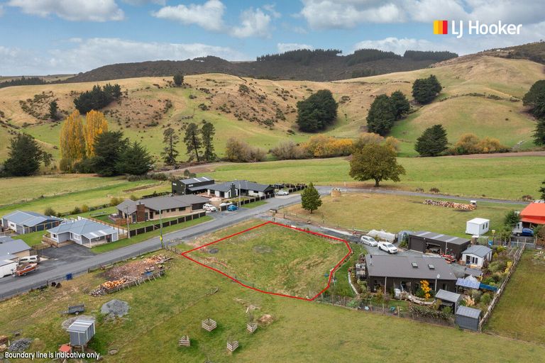 Photo of property in 24 George Street, Waihola, 9073