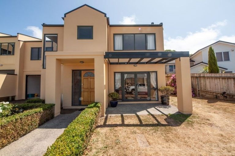 Photo of property in 37b Waverton Terrace, Churton Park, Wellington, 6037