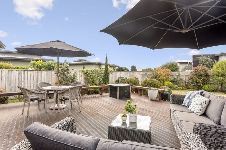 Photo of property in 39 Kotuku Drive, Paraparaumu Beach, Paraparaumu, 5032