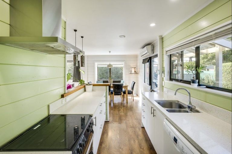 Photo of property in 5 Anthony Place, Bay View, Napier, 4104