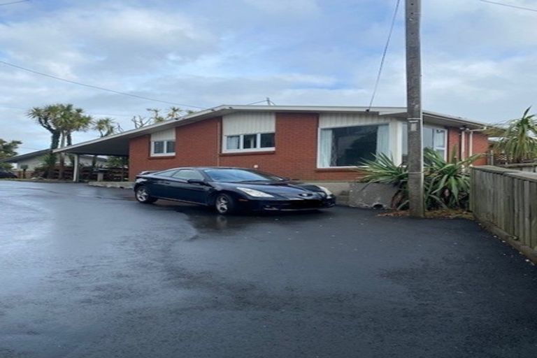 Photo of property in 4 Hallewell Crescent, Johnsonville, Wellington, 6037