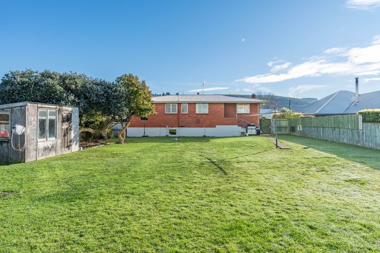 Photo of property in 27 Lynas Street, Outram, 9019