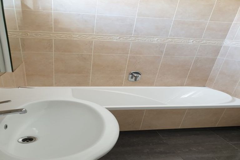 Photo of property in 333 The Parade, Island Bay, Wellington, 6023