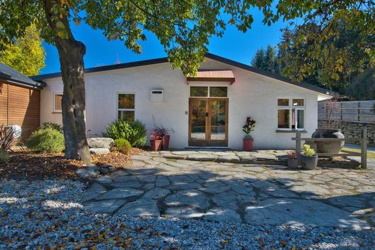 Photo of property in 1 Arrow Junction Road, Arrowtown, 9371