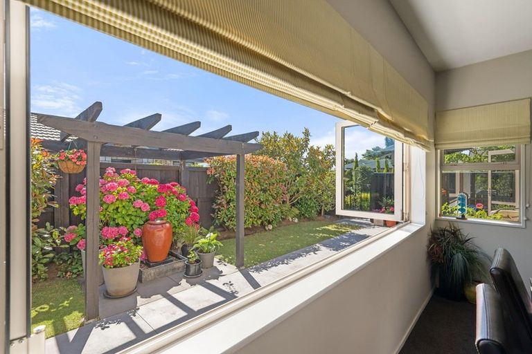 Photo of property in 5 Millpark Place, Northwood, Christchurch, 8051