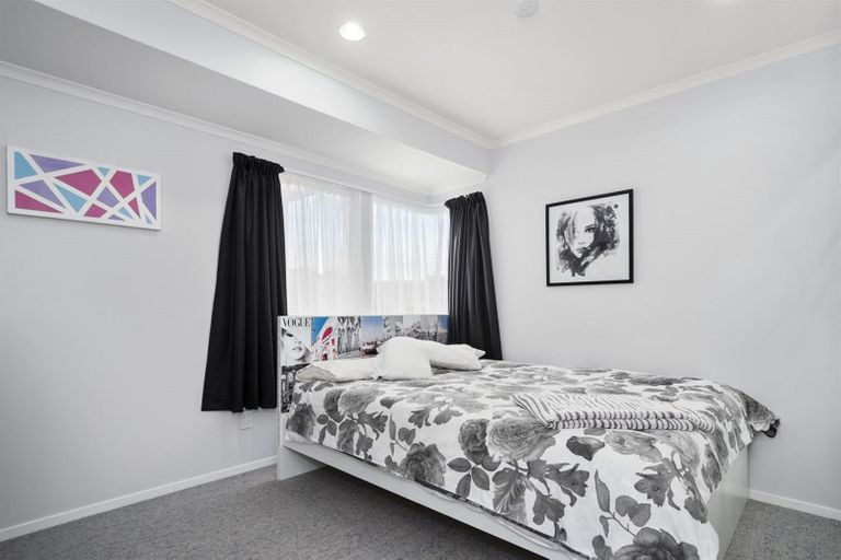 Photo of property in 22 The Green, Mount Maunganui, 3116