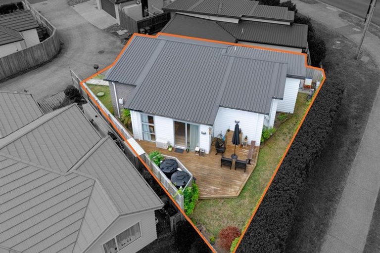 Photo of property in 5 Sauterne Road, Kumeu, 0810