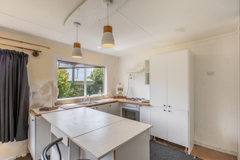 Photo of property in 9 Guy Street, Waipawa, 4210