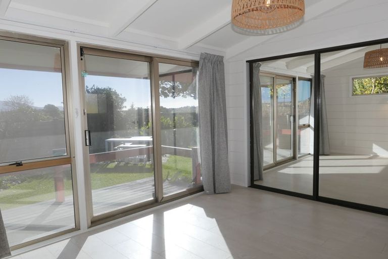 Photo of property in 1 Makora Road, Otaihanga, Paraparaumu, 5036