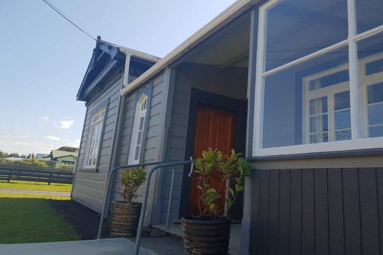 Photo of property in 10 Rira Street, Marton, 4710