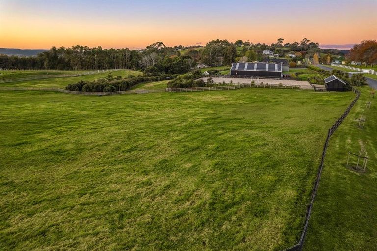 Photo of property in 20 Diamond Lane, Riverhead, Albany, 0793