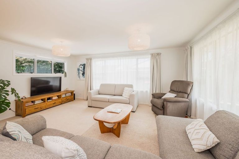 Photo of property in 21 Kohekohe Road, Waikanae, 5036