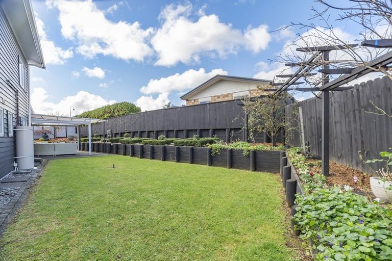 Photo of property in 53 Ina Ville Drive, Pukekohe, 2120
