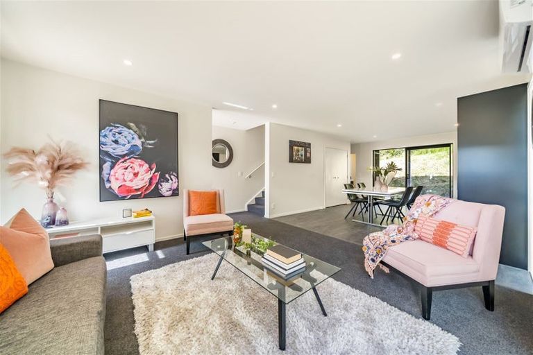 Photo of property in 11 Hastings Grove, Wainuiomata, Lower Hutt, 5014