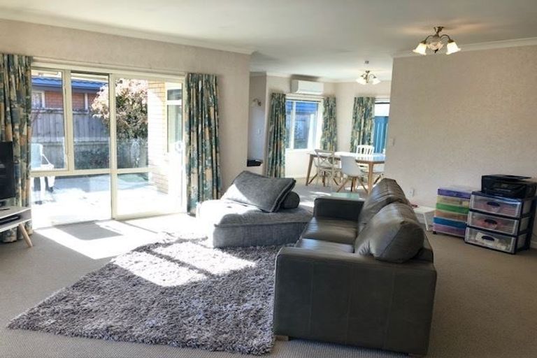 Photo of property in 27 Becmead Drive, Harewood, Christchurch, 8051