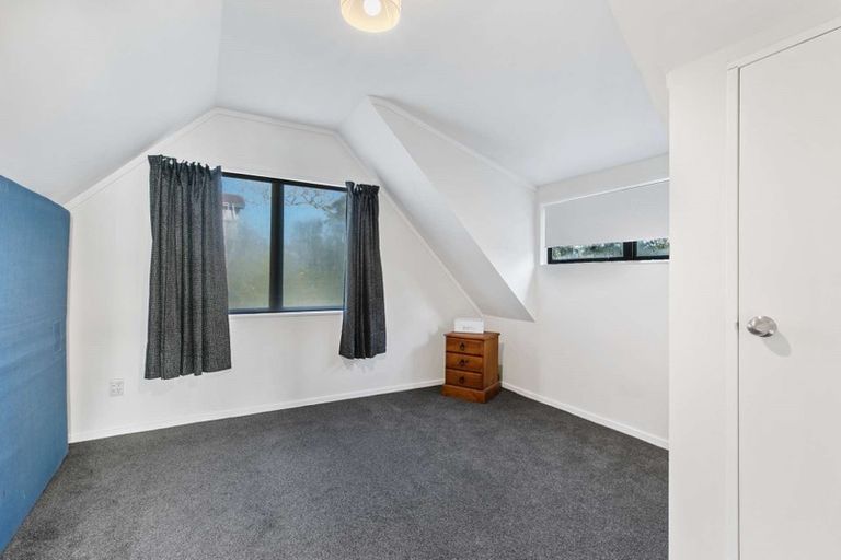 Photo of property in 2/133b Manuka Road, Bayview, Auckland, 0629