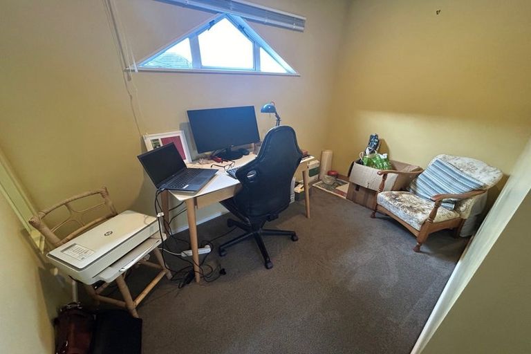 Photo of property in 9 The Topdeck, Whitby, Porirua, 5024