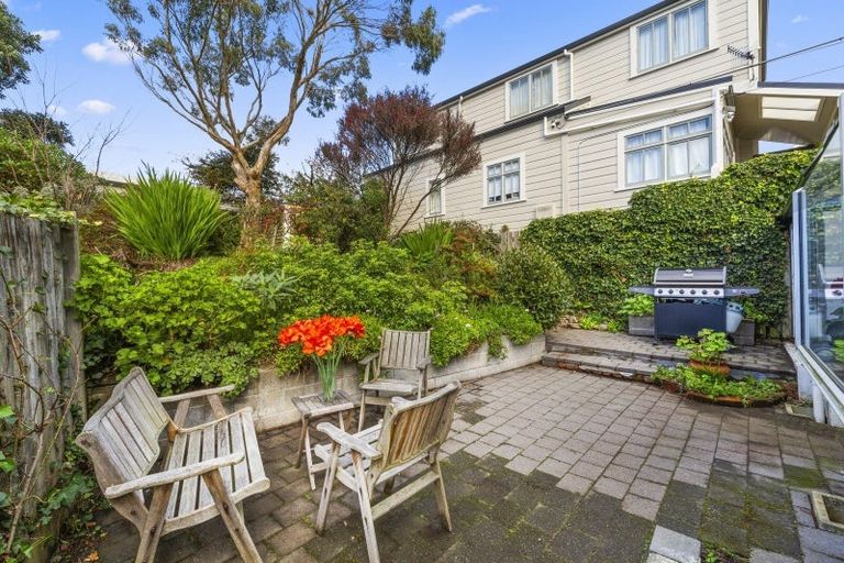 Photo of property in 1 Pitarua Street, Thorndon, Wellington, 6011