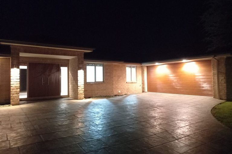 Photo of property in 12 Mataroa Place, Parklands, Christchurch, 8083