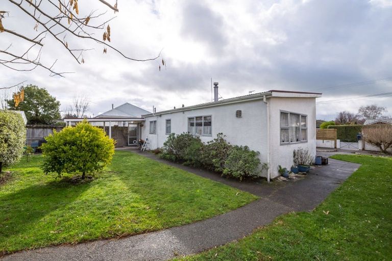 Photo of property in 14 Humphries Street, Greytown, 5712