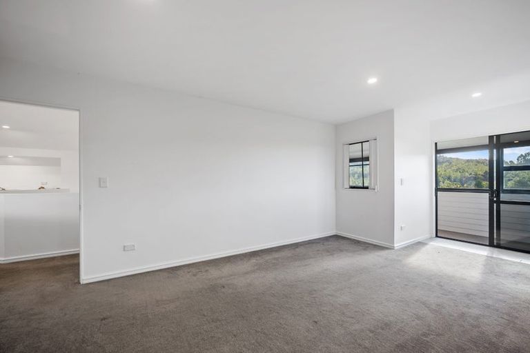 Photo of property in 384 Pine Valley Road, Dairy Flat, Silverdale, 0992